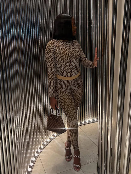 Watch My Walk Slim Women’s Two-Piece Set – Shirt Top & Legging Pants 💃✨