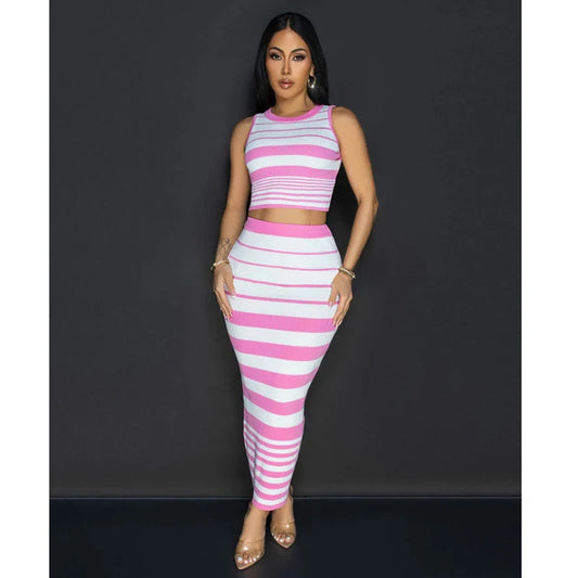 🔥 Luxe Lines Striped Two-Piece Set – 2025 Autumn Fashion