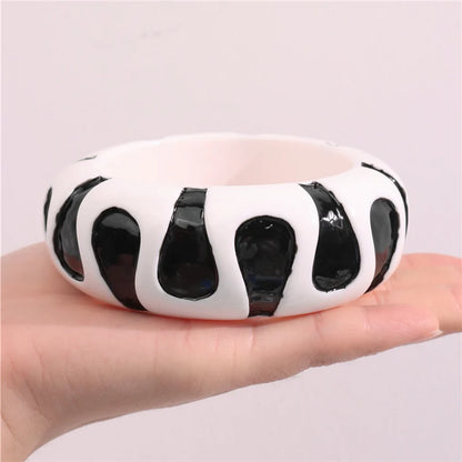 ✨ HUANZHI Fashion Geometric Resin Bracelet