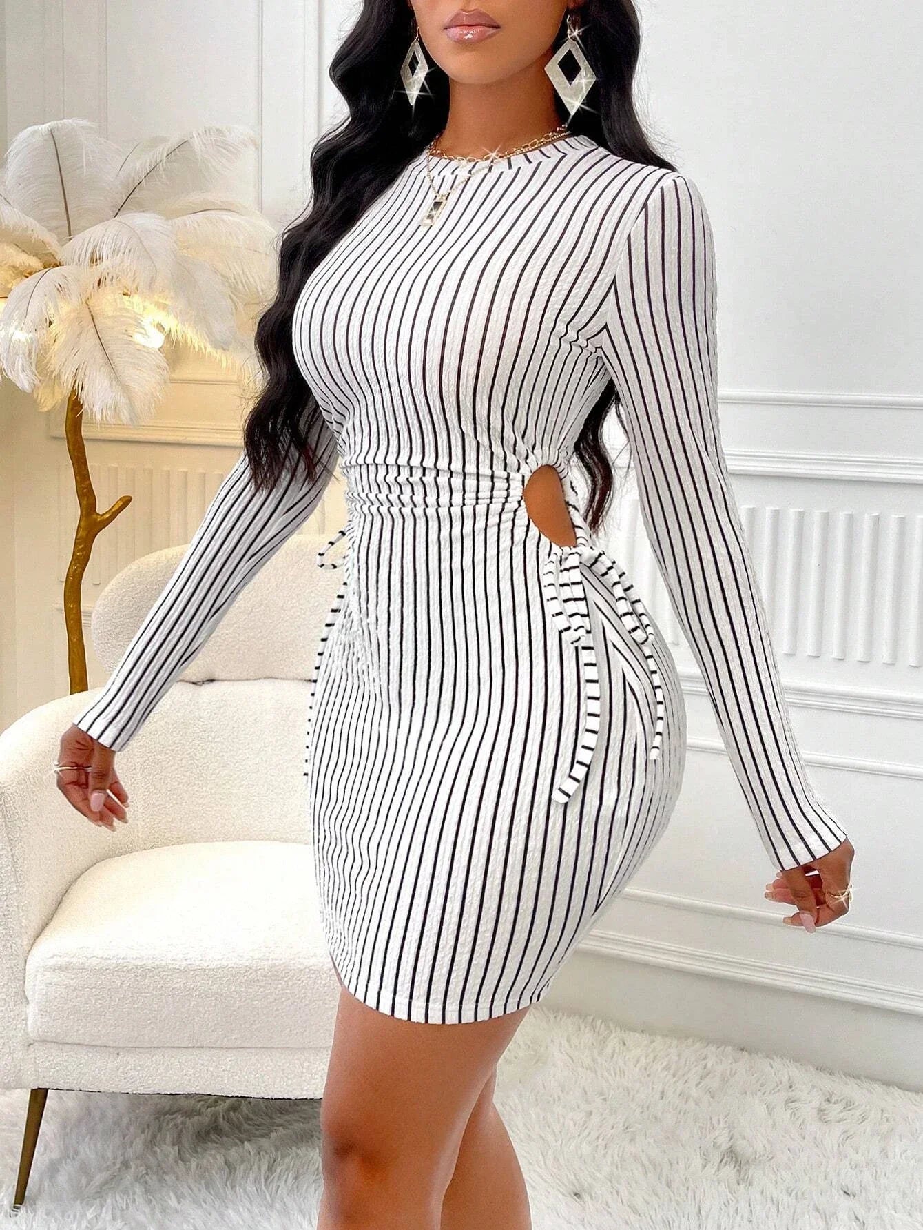 Women’s Slim Hip-Hugging Striped Dress – Long Sleeve Style