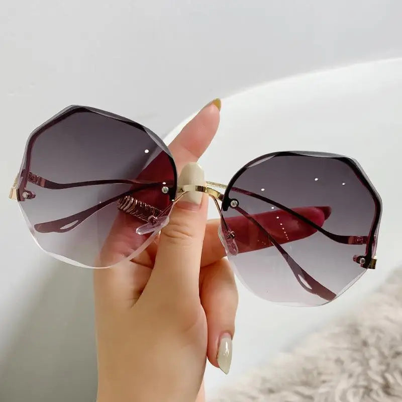 Rimless Luxury Sunglasses Metal Female Vintage Ladies Stylish Design Oversized Square Sun Glasses UV400