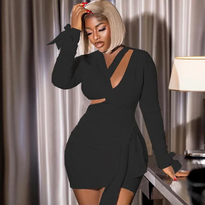 Queen of Curves – Elegant Black White Celebrity Bandage Dress 👑🖤🤍