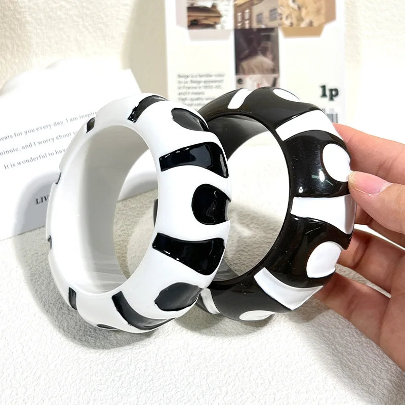 ✨ HUANZHI Fashion Geometric Resin Bracelet