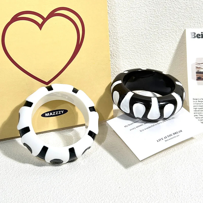 ✨ HUANZHI Fashion Geometric Resin Bracelet