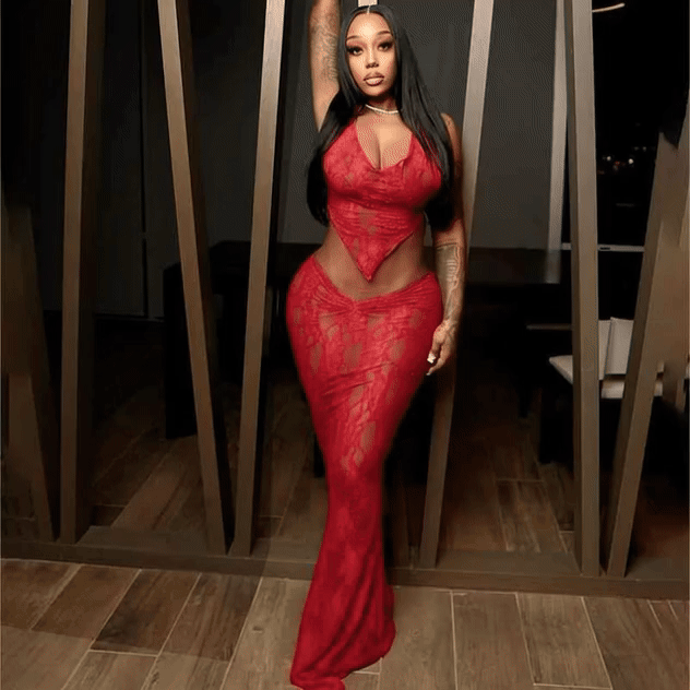 🔥 Heart Snatching Lace-Up Wrapped Chest Pleated Skirt Suit 🔥