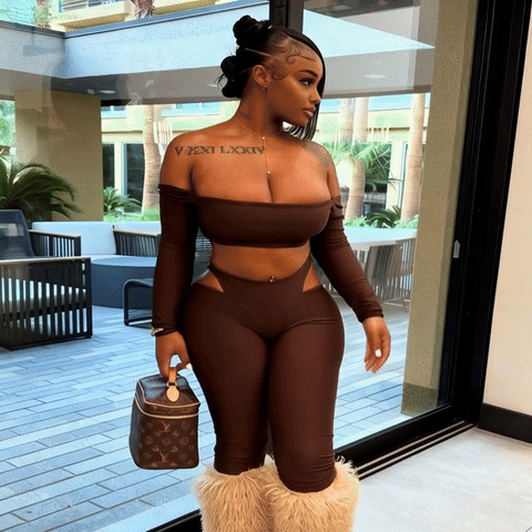 🔥 Love My Skin – Sexy 2-Piece Women’s Streetwear Set 🔥