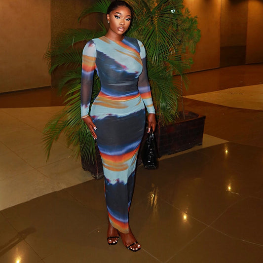 Natural Body Skimming Dress – Round-Neck Curve-Hugging Mini